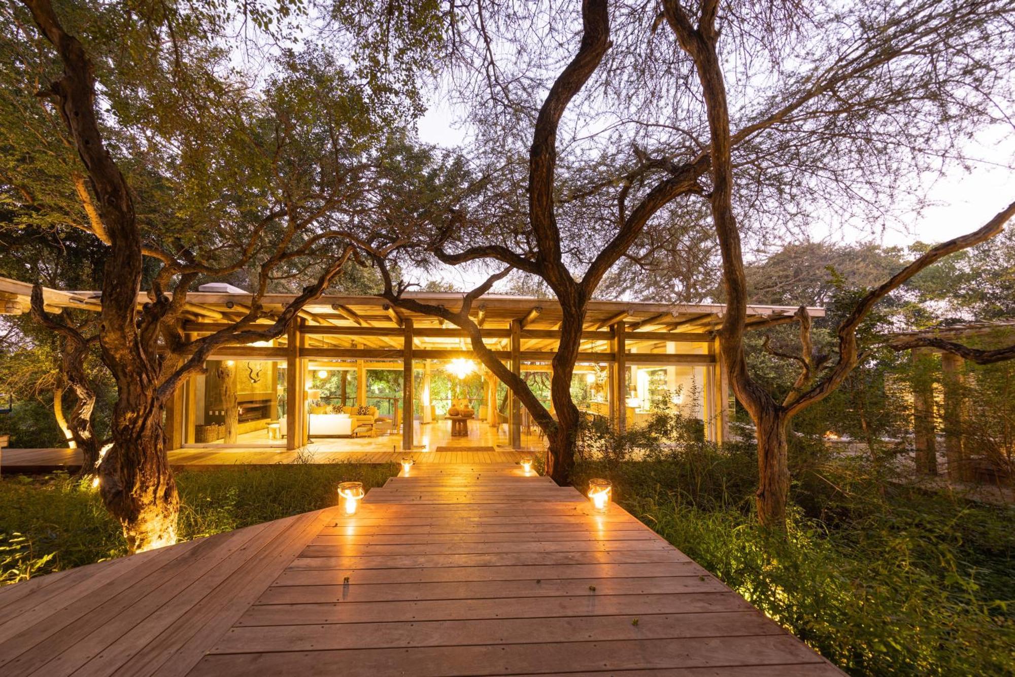 Kapama Karula Lodge *